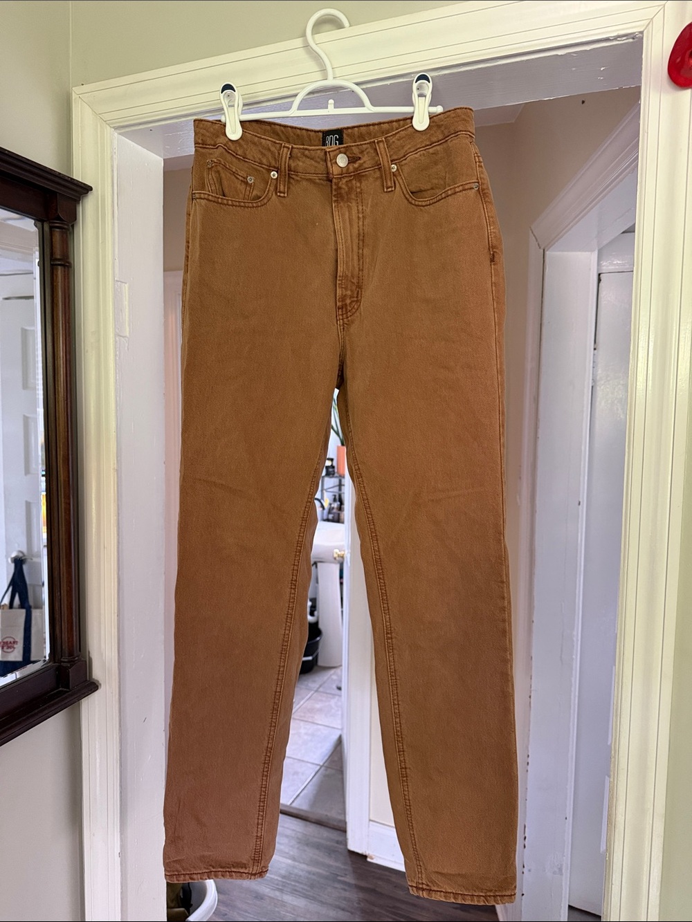 BDG Mom High Rise Women’s Jean light brown/chestnut color